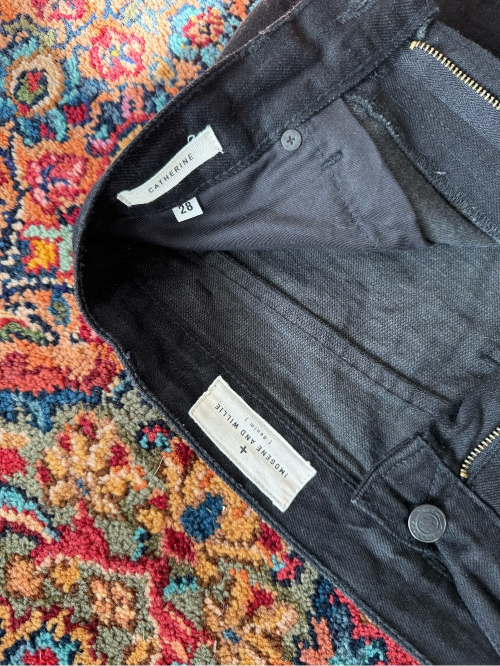 imogene + willie Black selvedge Catherine Jeans - Picture 6 of 7